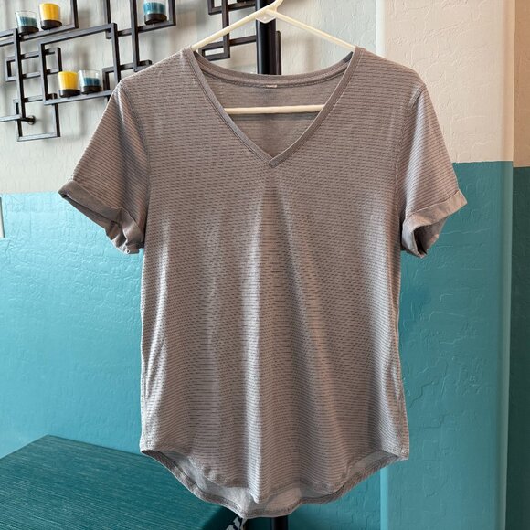 Lululemon Love Tee V Neck in Gray with mini stripe, rolled sleeves, Medium - Picture 1 of 4